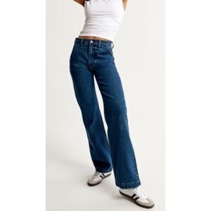 Abercrombie & Fitch The 90’s Relaxed Fit Jeans NWT Sz. 27S